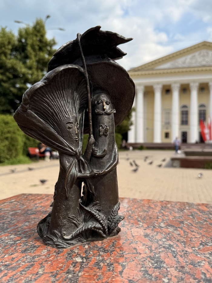         - , ,       &#x1F3AD;