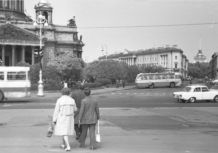 Исаакиевский собор в 1976 г.