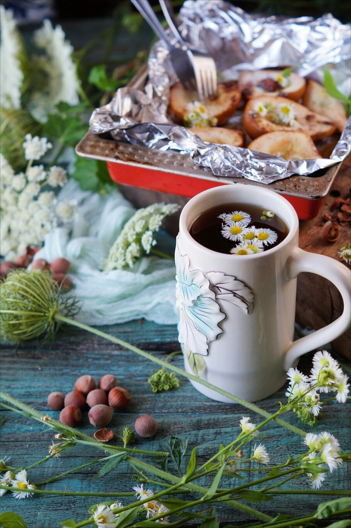 Кружку разгрохала в процессе съемки. Грущу. Дарили.
