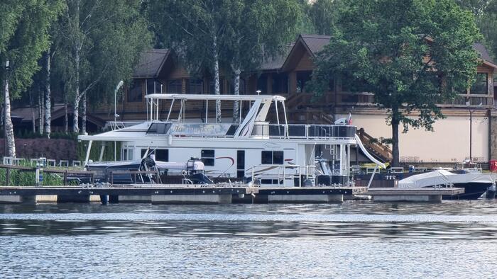 Вот такая первая "Ласточка".