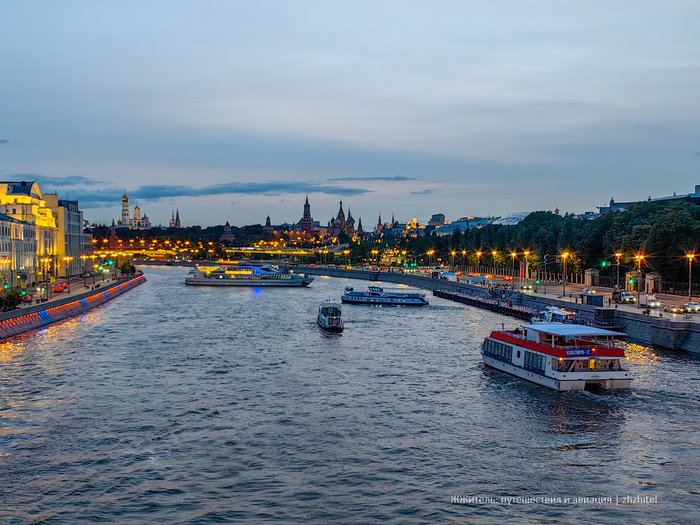Вечерняя Москва