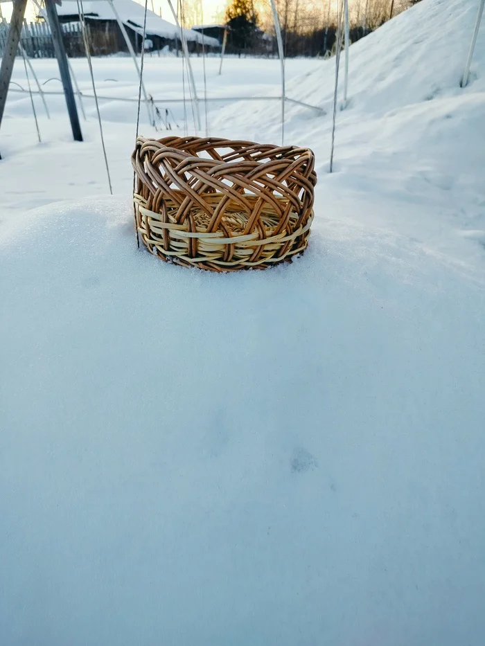 После четырёх месяцев хранения. Белый–весенний, отбеливаем на солнце.