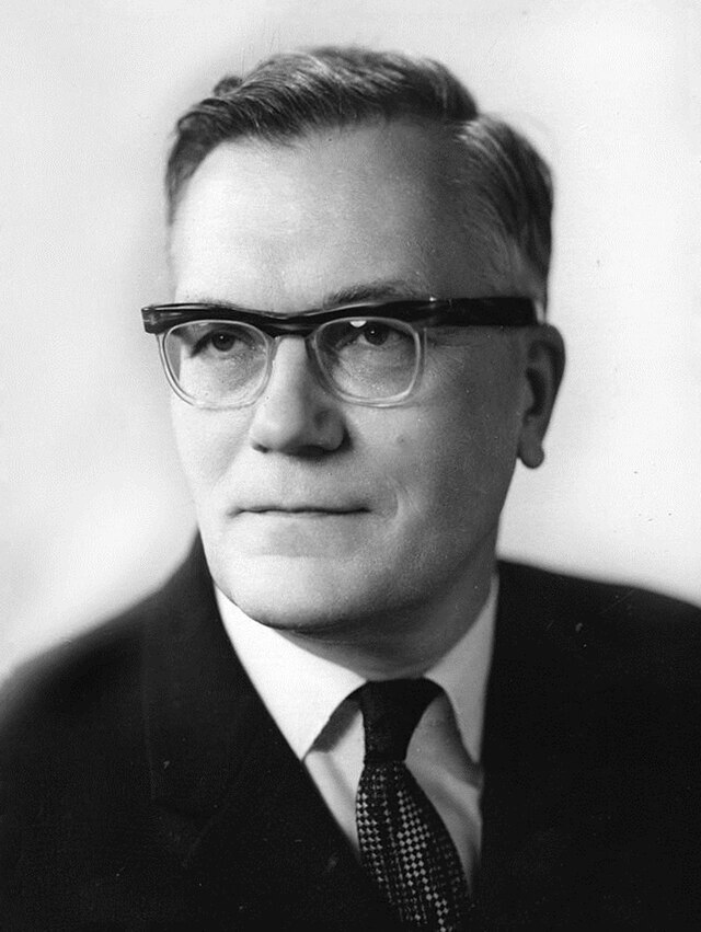    -     , ,     .    (1951).