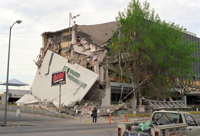 Фасад здания / Лос-Анджелес.