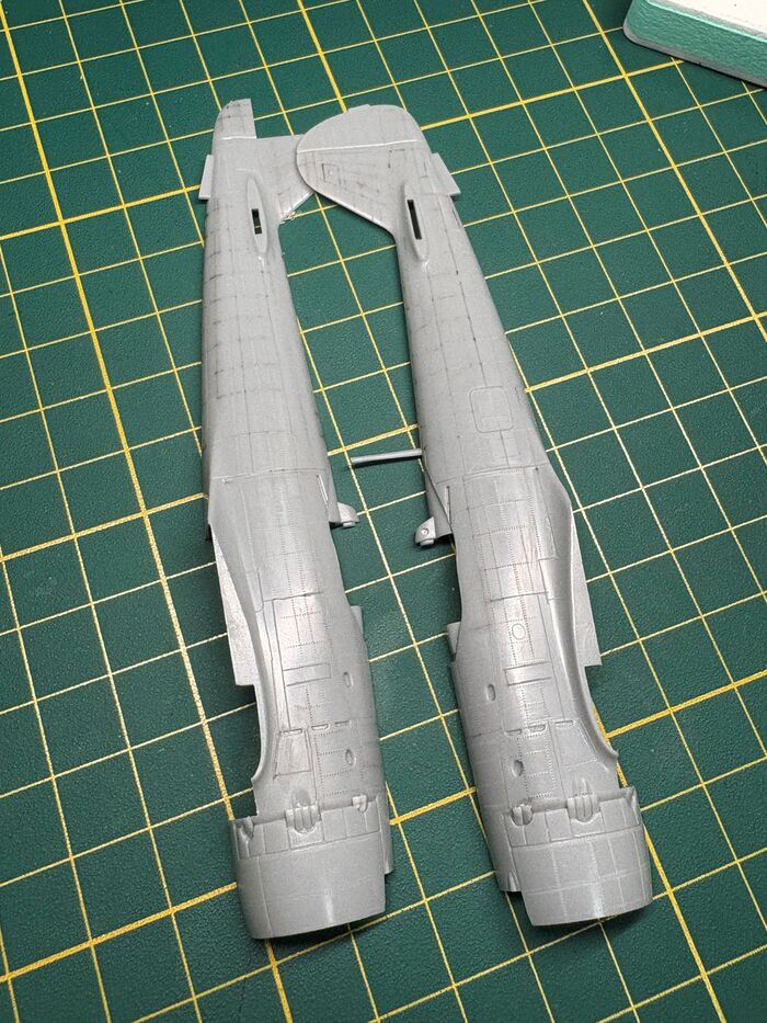 Nakajima Ki-84 Hayate (1/72 Hasegawa/Revell)    2 ,  ,  , , , 