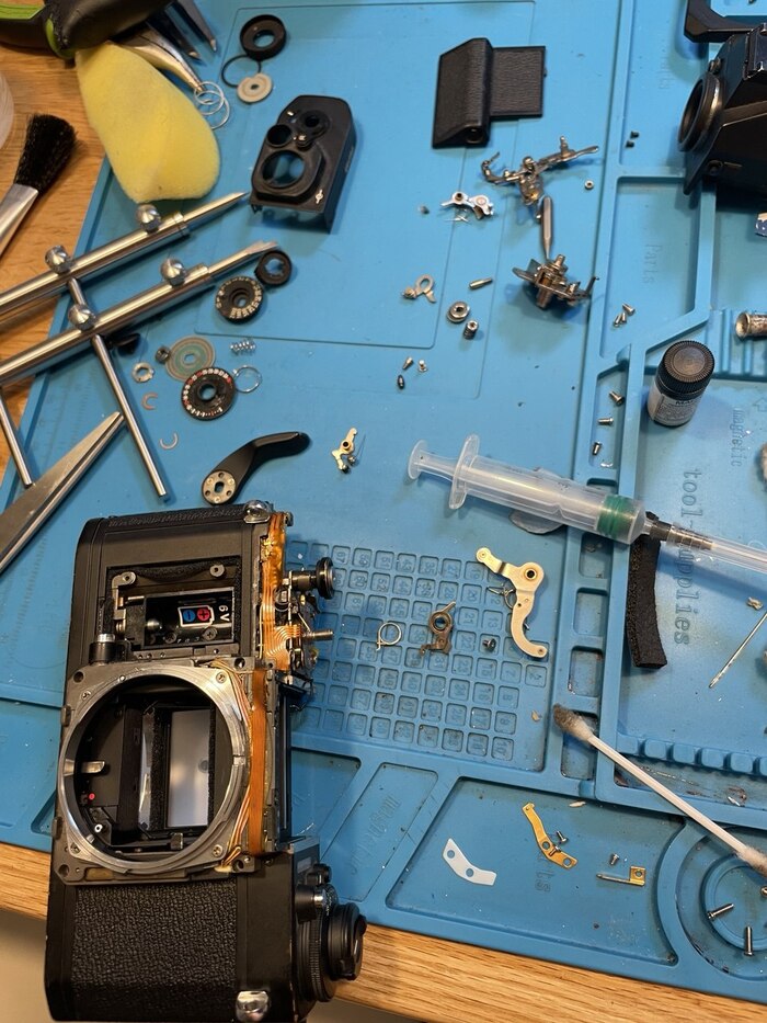 разобрал его примерно до такого состояния.