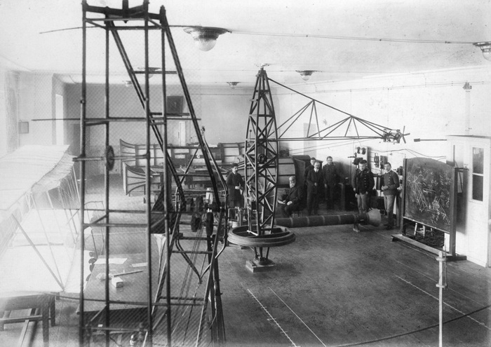  1916  ..  ..     -  ()