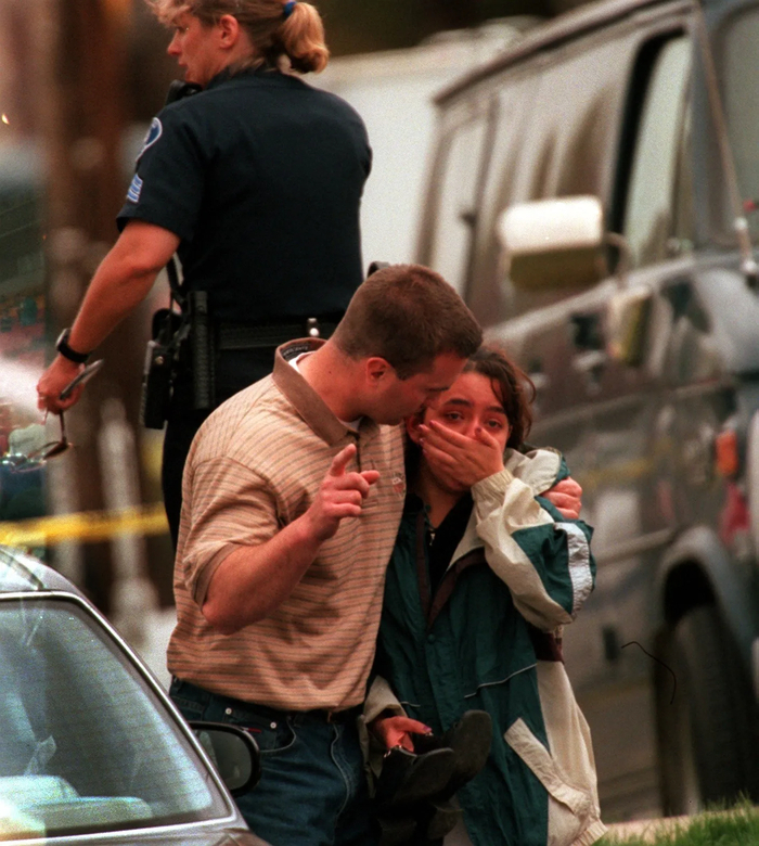  :    .   .  2 , , , , , Columbine,   ,  , , 