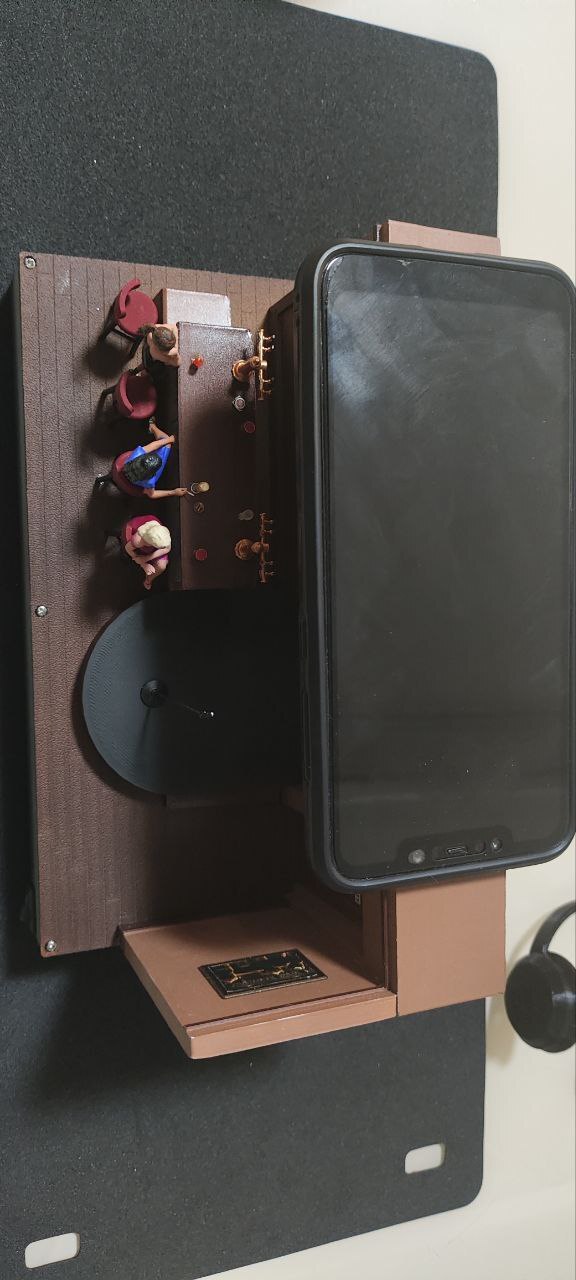 Ниже немного фото для примера масштаба.