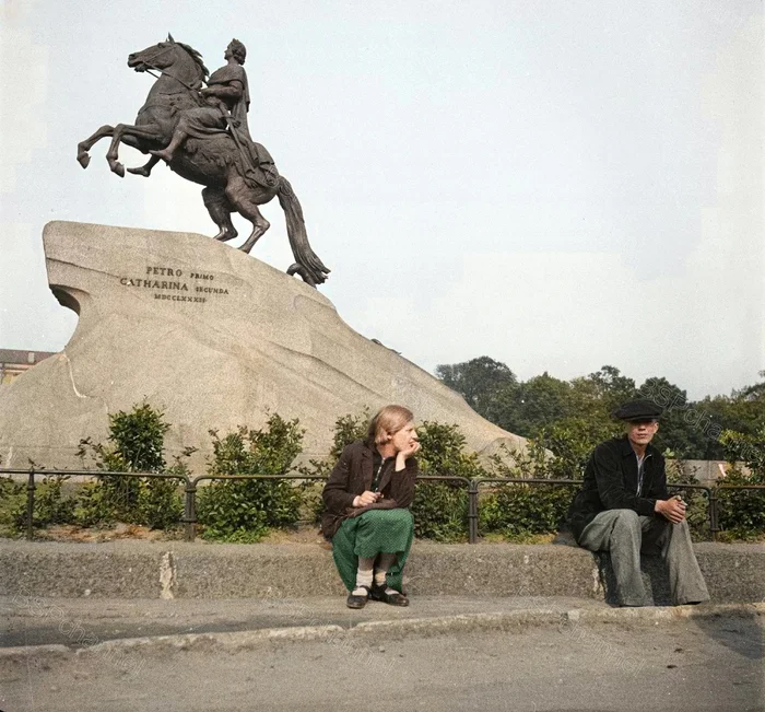 Жизнь Советского Ленинграда в 1930-е годы. 20 раскрашенных фотографий. Часть 3 История города, Краеведение, Историческое фото, 20 век, Ленинград, Санкт-Петербург, 1930-е, Фотография, Колоризация, Длиннопост