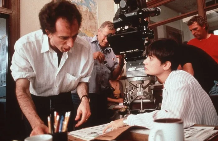 «Привидение» – один из самых красивых и трогательных фильмов о любви, которая оказалась сильнее самой смерти Патрик суэйзи, Вупи голдберг, Фильмы, Длиннопост, Фото со съемок, Деми Мур «Привидение» – один из самых красивых и трогательных фильмов о любви, которая оказалась сильнее самой смерти Патрик суэйзи, Вупи голдберг, Фильмы, Длиннопост, Фото со съемок, Деми Мур