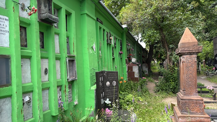 Донское кладбище - первое в стране кладбище с массовым крематорием