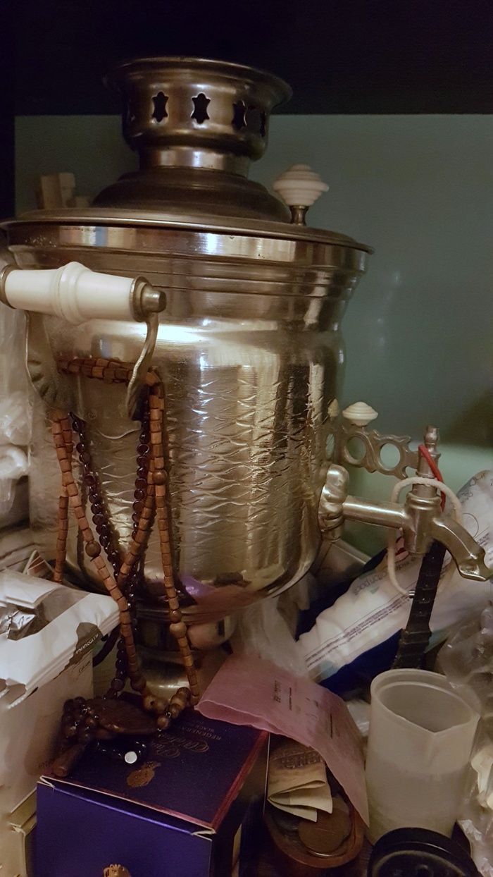 То, что ставилось на стол еще до того, как в компаниях стало модно пить только кофе