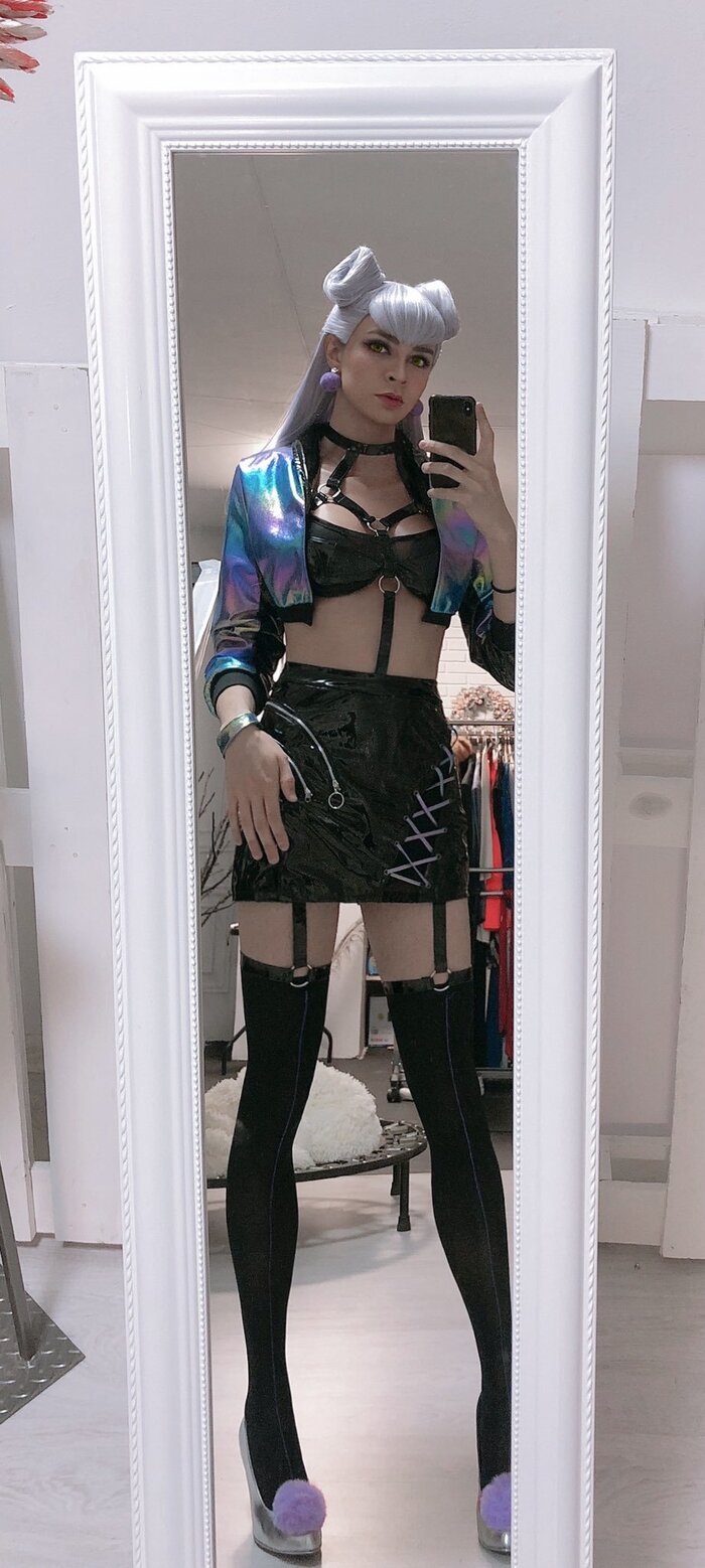   !  , , , , , , 