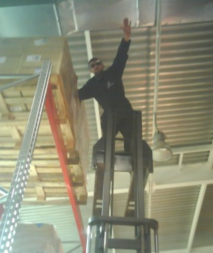 Игорь Зотов