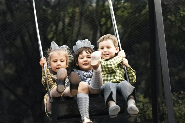 Подборка простых и потрясающих фотографий эпохи СССР. 20 раскрашенных фотографий. Часть 27 20 век, Старое фото, Фотография, СССР, Детство в СССР, 60-е, 70-е, 80-е, 50-е, 40-е, Колоризация, Длиннопост