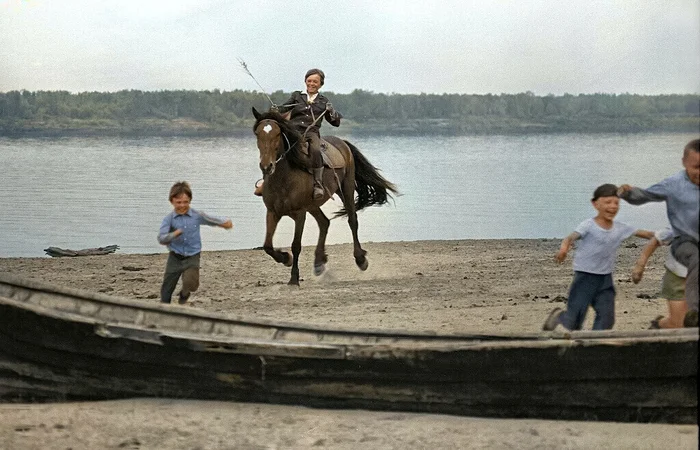 Подборка простых и потрясающих фотографий эпохи СССР. 20 раскрашенных фотографий. Часть 27 20 век, Старое фото, Фотография, СССР, Детство в СССР, 60-е, 70-е, 80-е, 50-е, 40-е, Колоризация, Длиннопост