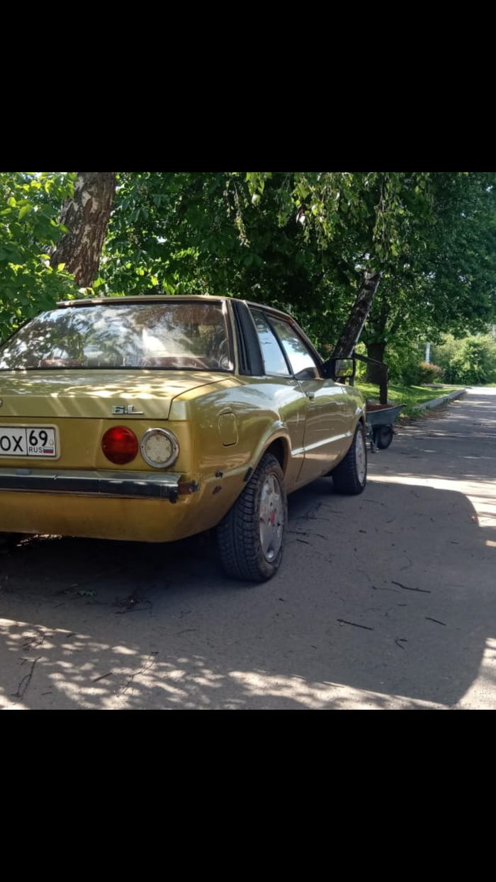   , BMW, Ford, , , ,   , , 