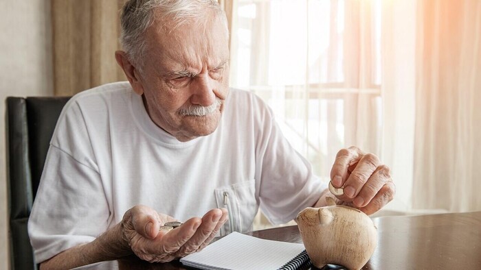 Как живёт пенсионер в Московской области с доходом 56 700 рублей в месяц