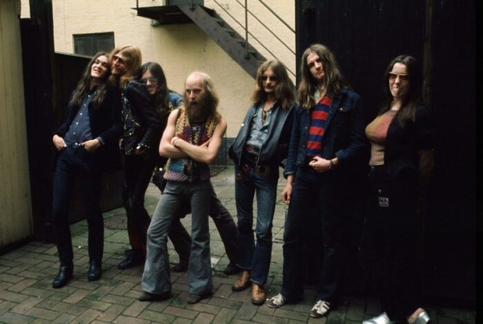 Hawkwind.  1972 , .