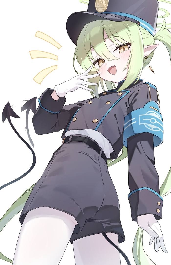 Две милашки смотрят друг на друга