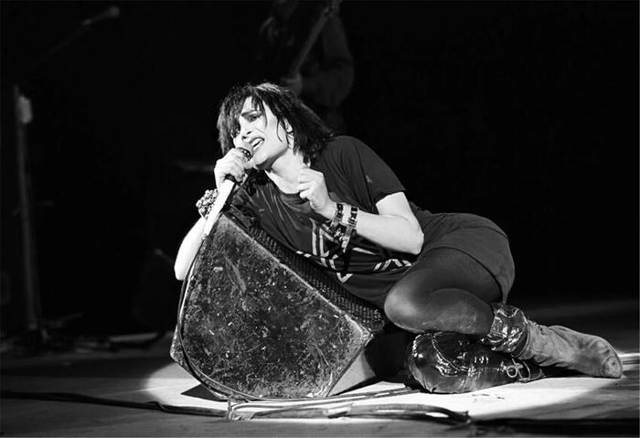 Siouxsie and the Banshees.   -, 16  1980.