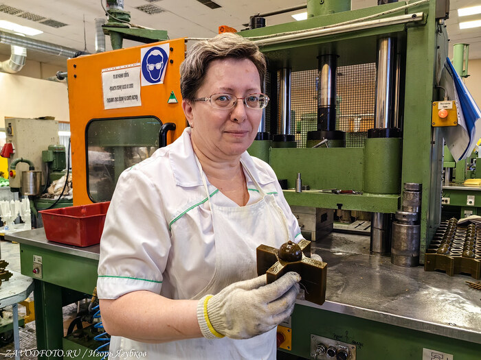 Из серии «Именно они делают Россию великой» - снято мной в Филиале АО «Газэнергосервис» - завод «Турбодеталь» имени И.И. Соколовского