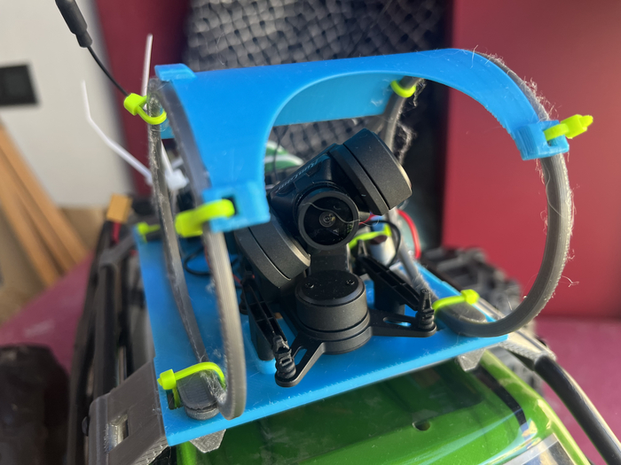 Пс, парень, есть грязь? А сели найду?