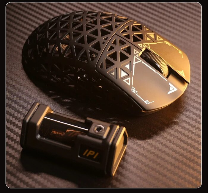 Красивая мышка