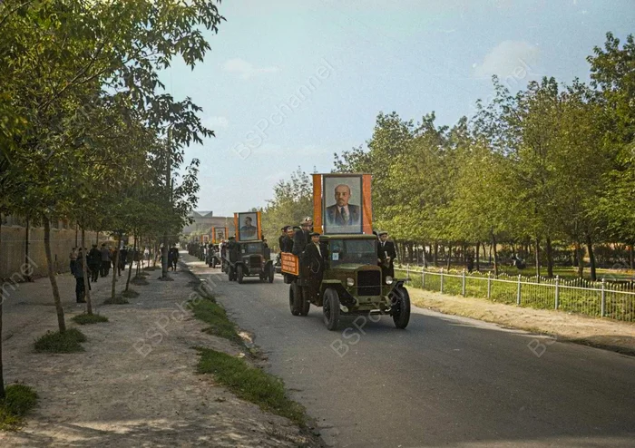 Жизнь Советской Москвы в 40-е годы. 20 раскрашенных фотографий 20 век, Старое фото, Историческое фото, История города, Москва, 40-е, СССР, Колоризация, Длиннопост