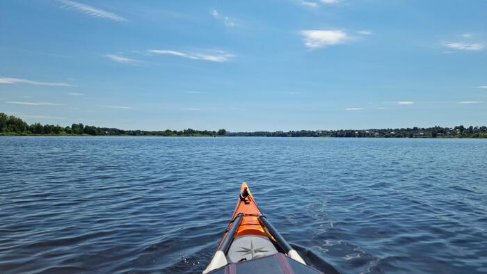 Самый жаркий день. Спасает только холодная речная вода.