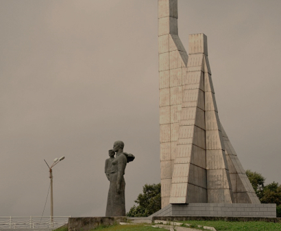 Мемориал в городе Находке, установленный в 1979 году в память о рыбаках траулера «Бокситогорск», потерпевшего бедствие в Беринговом море.