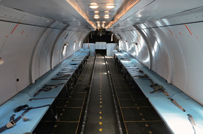 Внутри грузового Ан-26