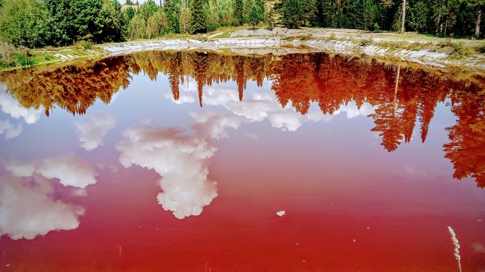 А вот так вода выглядит вблизи.