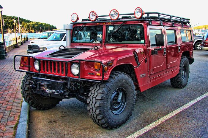 Hummer H1 первый гражданский вариант