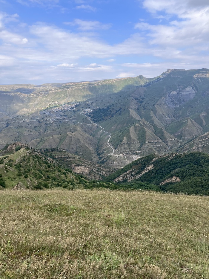 Гамсутль ниже