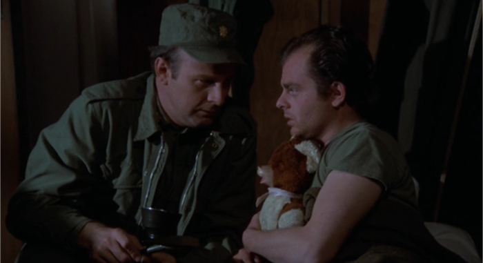  . M*A*S*H.    ׸    ,  , ,   , 