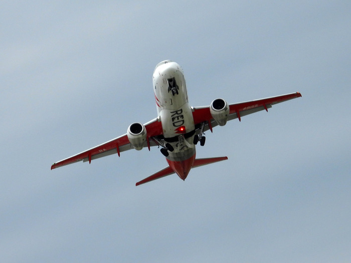    Sukhoi Superjet 100, ,  , , , - , , Red Wings, , 