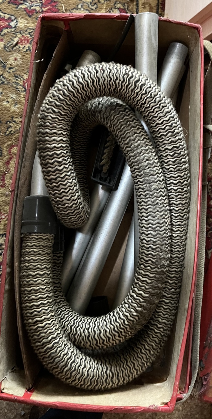 С полным комплектом.