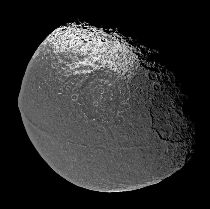 © NASA/JPL/Space Science Institute