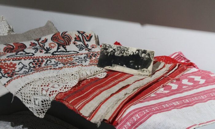 : <!--noindex--><a href="https://pikabu.ru/story/lyudi_vremennyie_13121227?u=http%3A%2F%2Fsusanin.news&t=susanin.news&h=dc1726f8766d8cc29c70ef969ac62af26fa9bdc5" title="http://susanin.news" target="_blank" rel="nofollow noopener">susanin.news</a><!--/noindex-->