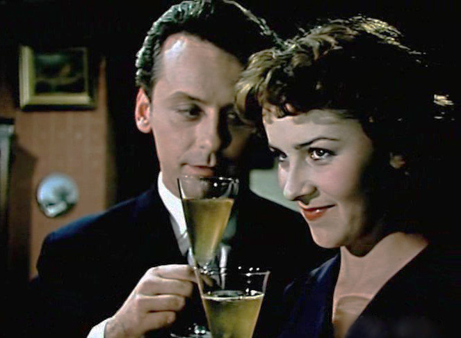 «Скалолазка» Высоцкого: Одинокая смерть и забвение музы советского кино... Биография, Актеры и актрисы, Фото со съемок, Telegram (ссылка), Длиннопост, Знаменитости, Советские актеры, Советское кино, Память, Судьба, Негатив, Фотография, Фильмы, Жизнь, 70-е