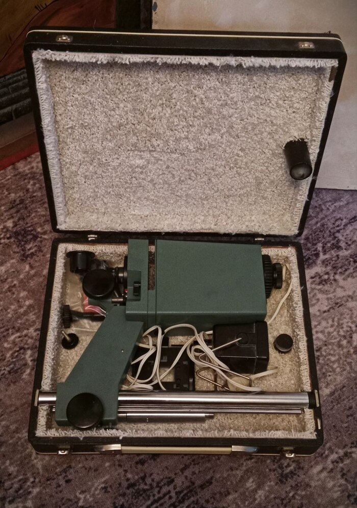 Поролон внутри коробки сгнил, так что сделал лакшери вип бокс