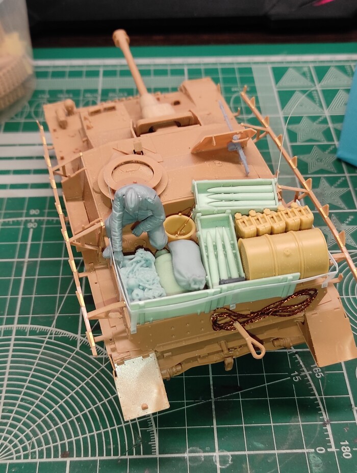 первая примерка, в последствии раскладка немного изменилась