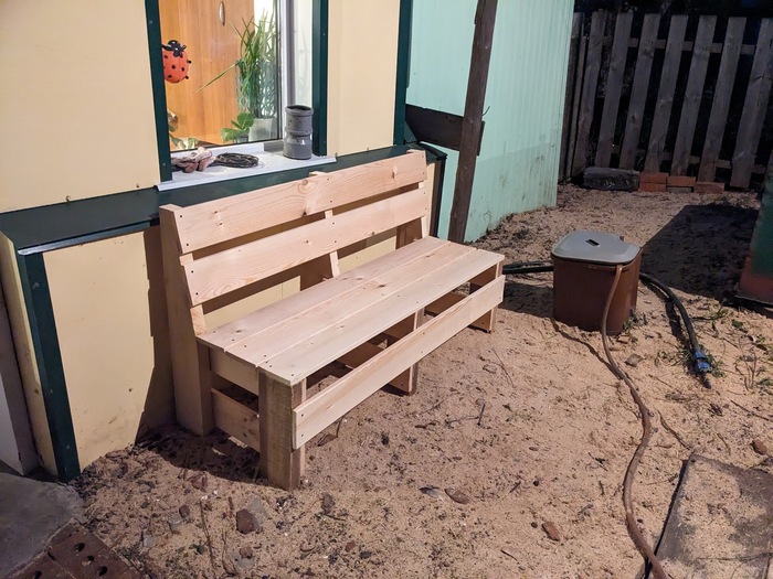 Потом её пропитала составом 100в1 от которого меня мутило пару дней)