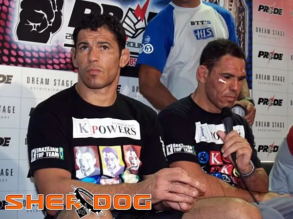 Братья на пресс конференции