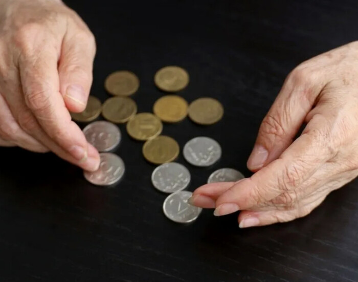 Миронов: прожиточный минимум стоит рассчитывать по реальным тратам россиян