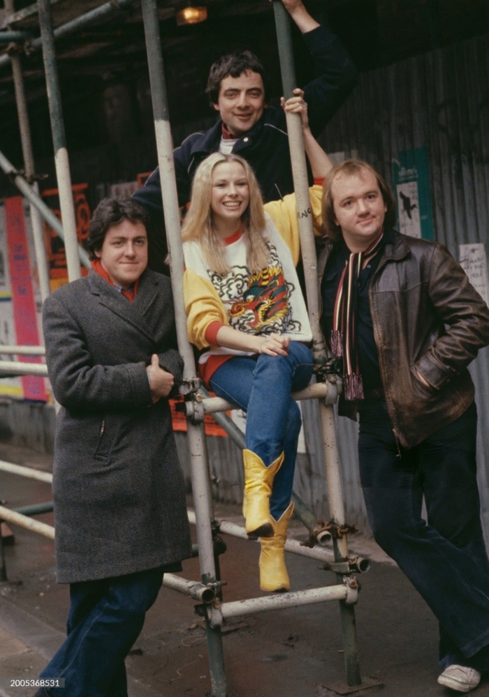        ,     ,     "  ", 1980 . 