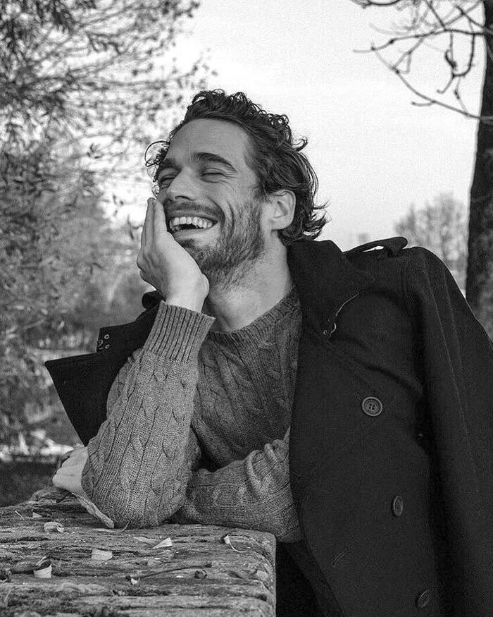 "Мужчина сказал мне: "Ты слишком умная для отношений". Теперь я понимаю, что он был прав"