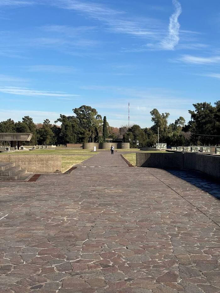 Кладбище-гигант Буэнос-Айреса с подземными галереями